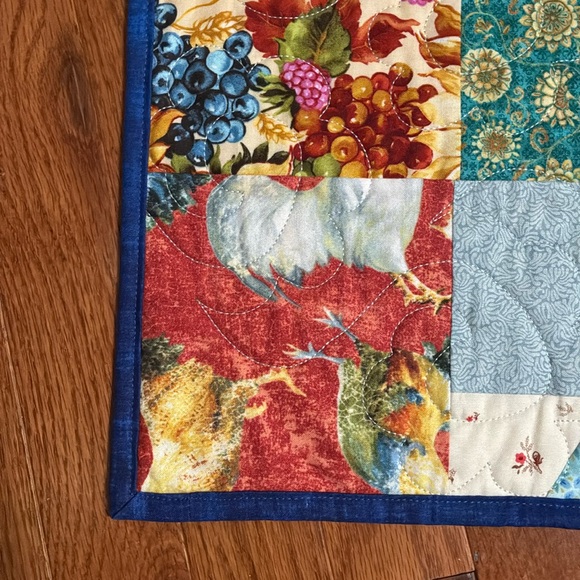 Granny’s Girls -  FLORAL BONANZA QUILT - Picture 4 of 14
